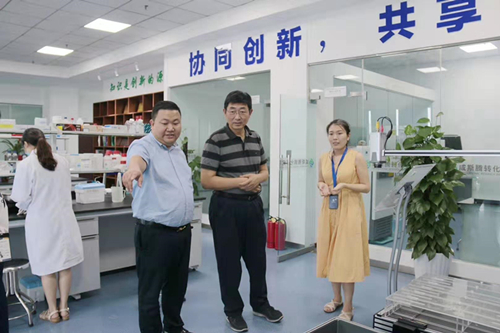 1威斯腾生物热烈欢迎约翰霍普金斯大学郭嘉教授来我司交流访问.jpg